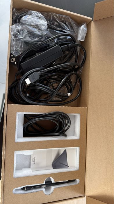 Wacom Cintiq 22 IPS + ExpressKey