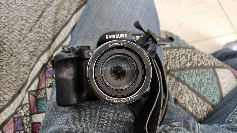 Câmera Samsung WB1100F