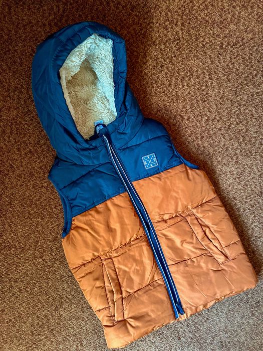 Жилетка на мальчика 122-134р.