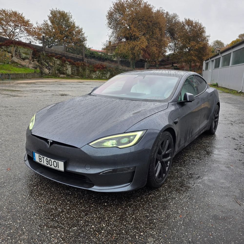 Tesla Model S Plaid