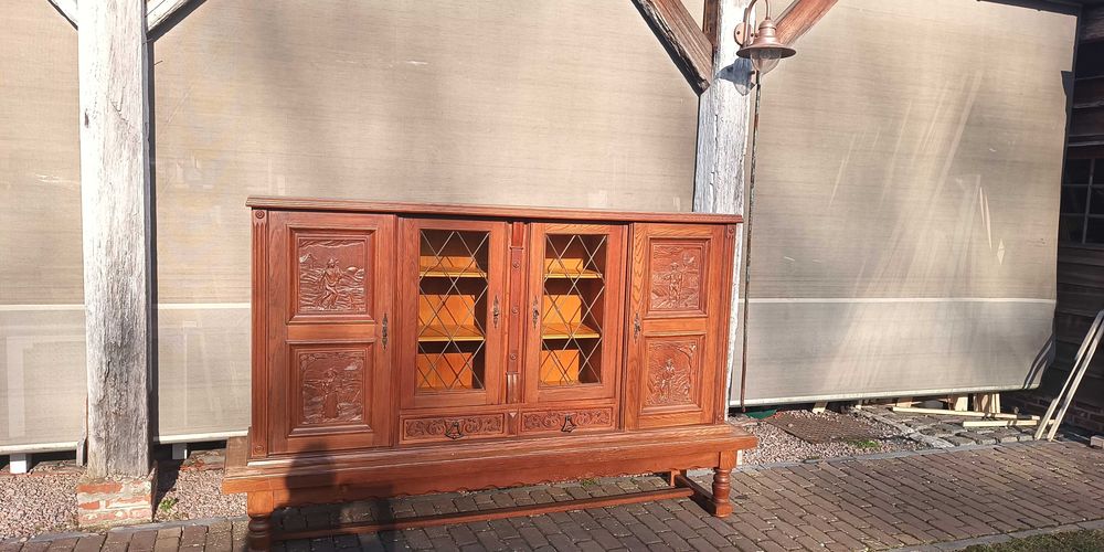 Stylowy drewniany kredens / komoda rzeźbiona – 230 cm