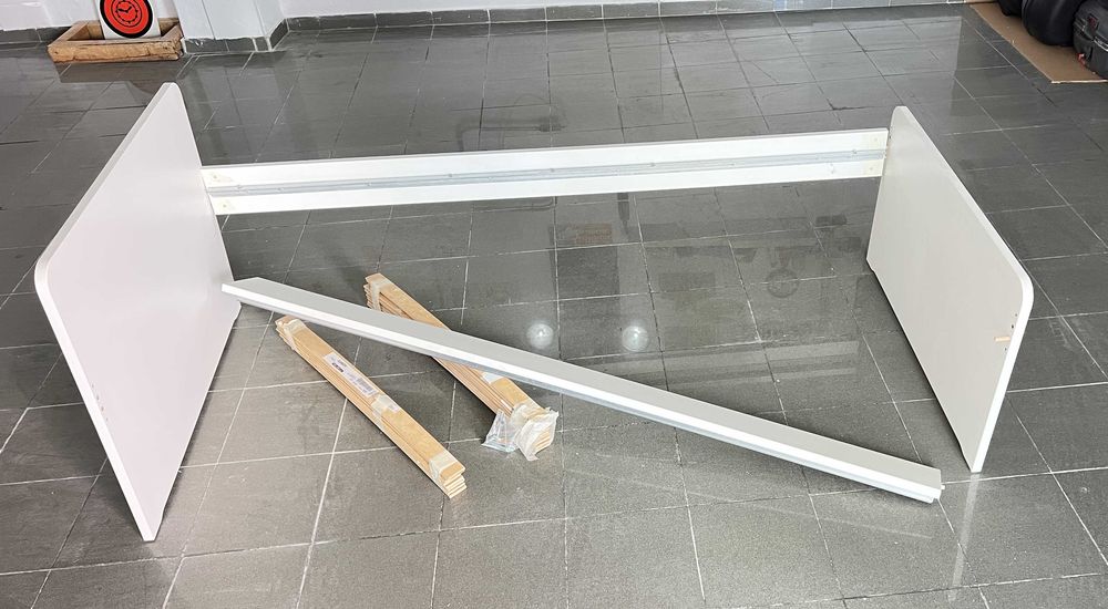 Cama solteiro IKEA