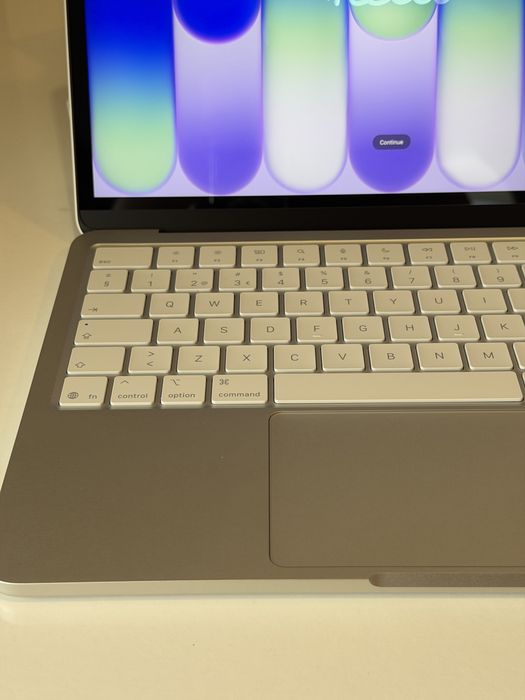 Apple MacBook Neo 512GB (Silver) | Garantia até Maio | Na Caixa completo (Como novo)