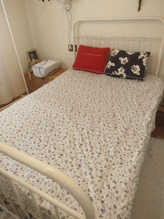 Cama de ferro vintage