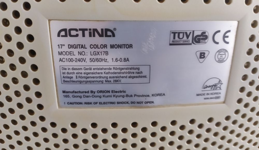 Monitor kineskopowy CRT Actina LGX17B 17 cali do retro gier