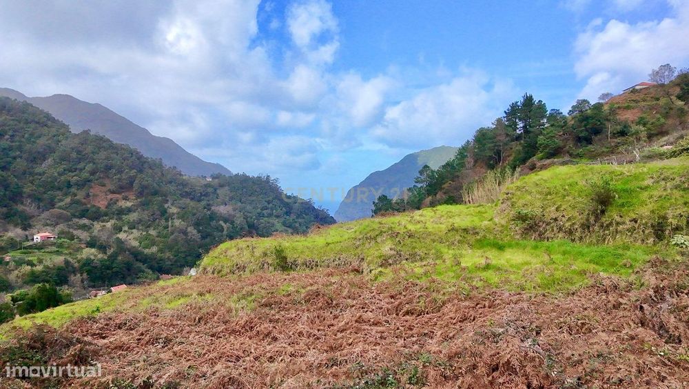 Construa a Sua Casa em São Vicente – Natureza, Tranquilidade e Potenci