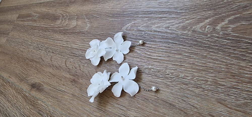 Kwiaty Kolczyki ślubne komunijne weselne