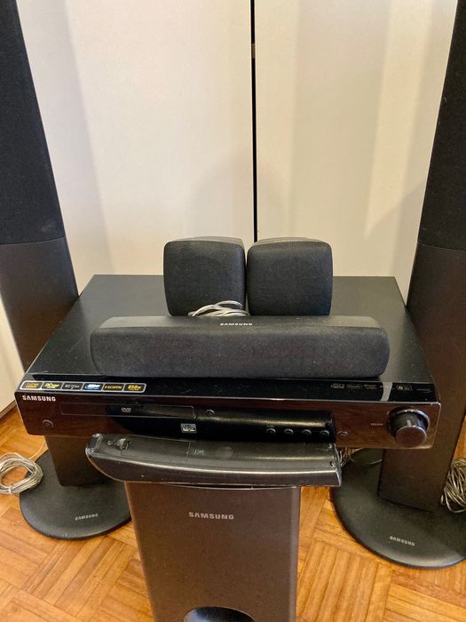 Sistema Home Cinema SAMSUNG HT-TZ222