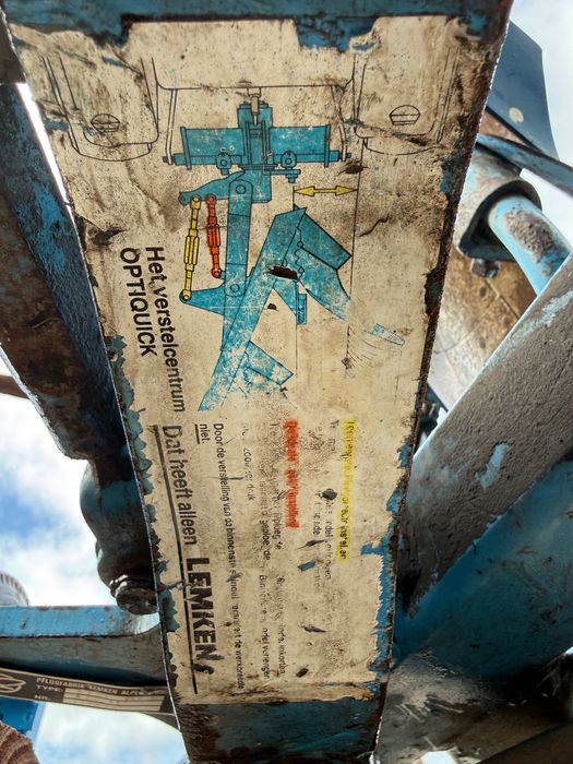 Плуг Lemken Opal 090/Kverneland