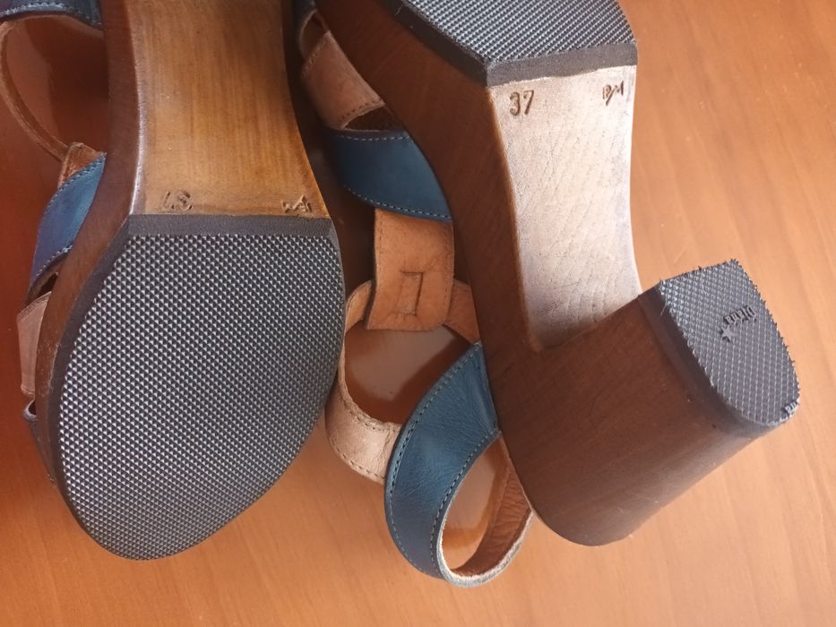 Sandálias - Tapadas