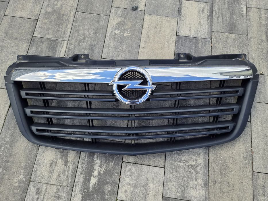 Atrapa reflektory przód Opel Movano B rok 2017