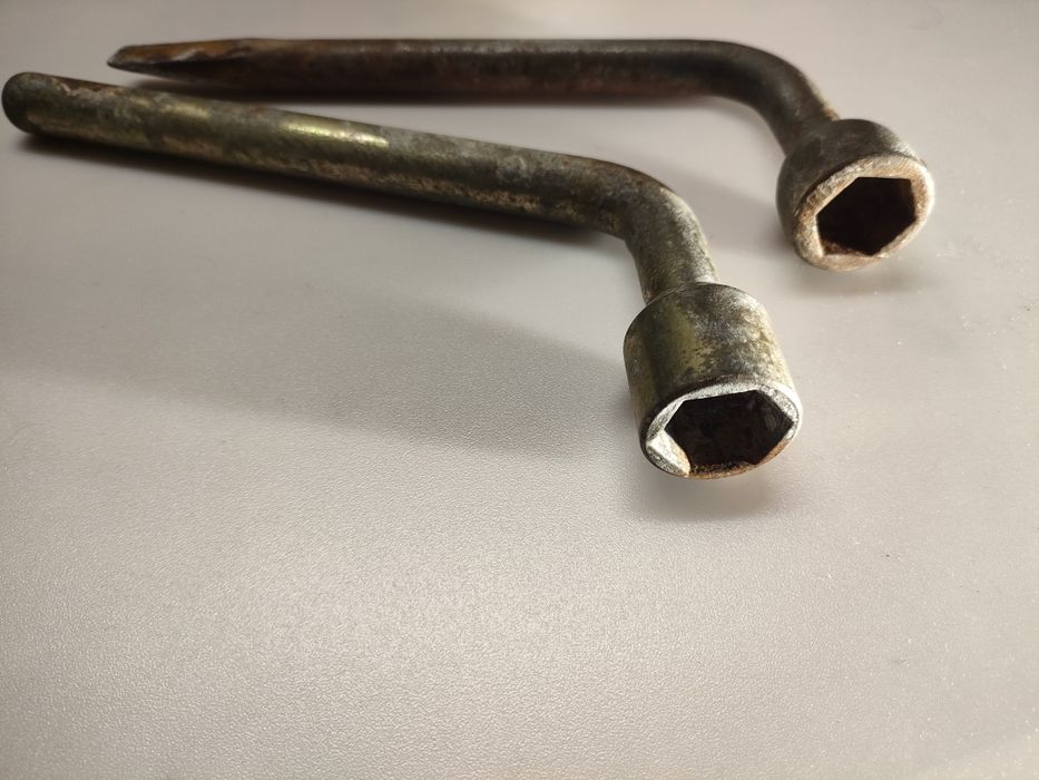 Klucz do kół 18" samochodowych