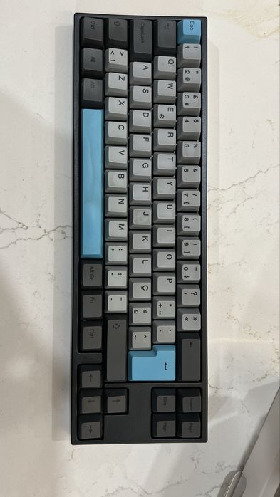 Teclado mecânico 65% Miya Pro Ducky Varmilo Cherry Silent Red Switches
