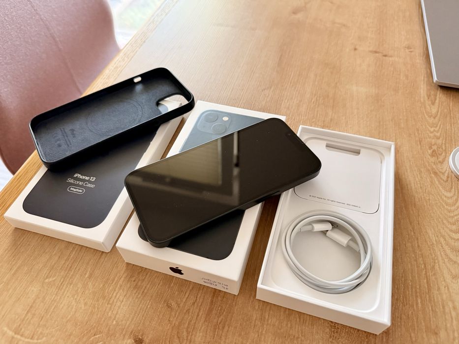 iPhone 13 128 GB Czarny | Stan jak nowy| Etui GRATIS