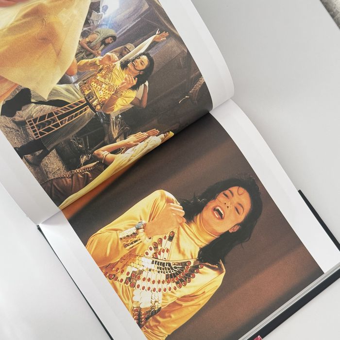 Книга Dancing the dream Michael Jackson