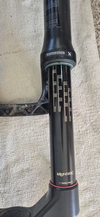 RockShox Domain 2021 - com 170mm (Bainhas 38mm) – Como Nova