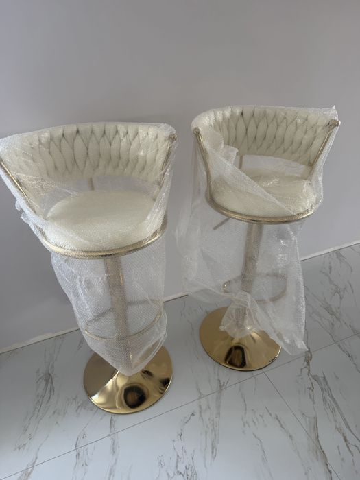 Nowe Hokery w stylu glamour- 2 sztuki