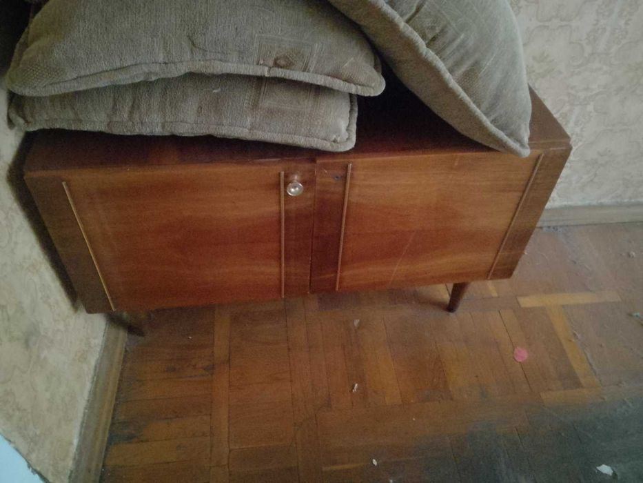 стол  шкаф тумбочки