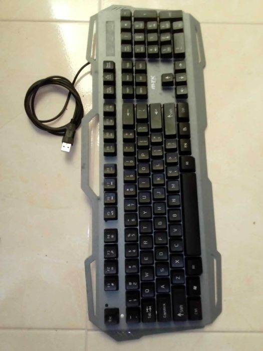teclados para computadores usados