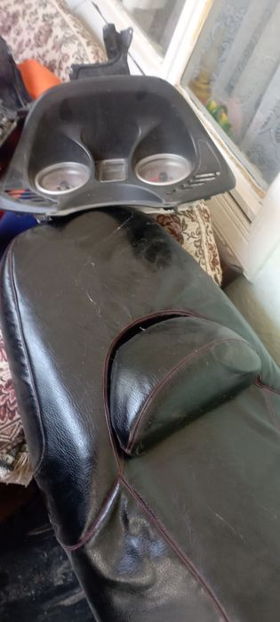 Продам или обменяю Т мах2, есть проблема по пластики .