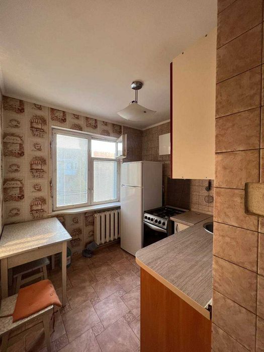 2к квартира 40 м2, Чумака 6, Солом`янський район, терміново