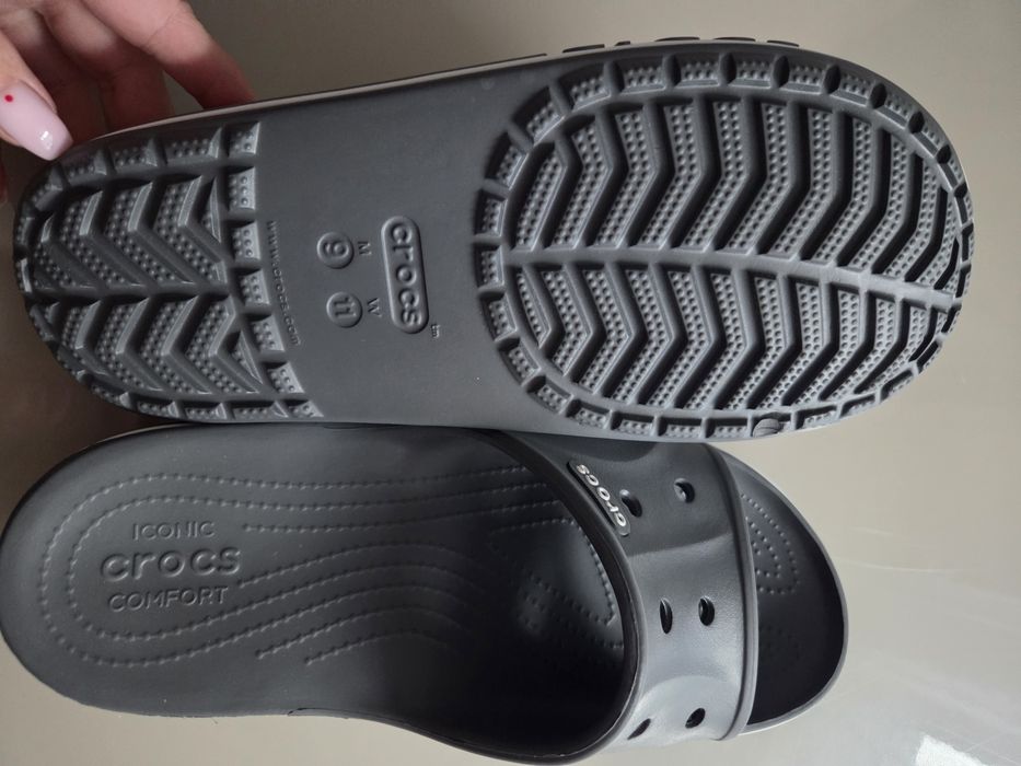 Шльопки  Crocs !