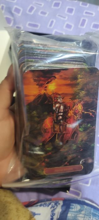 Позолочені карти Таро