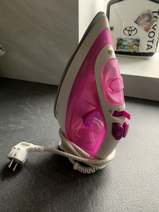 Продам утюг Braun