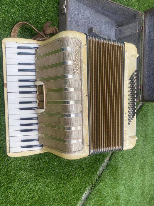 Acordeão Hohner Arietta IM