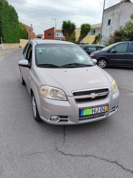 Automóvel Chevrolet Aveo 1.2 gasolina 108.000km