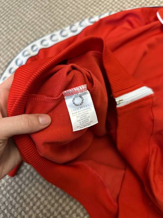 вінтажна олімпійка Fred Perry на лампасах