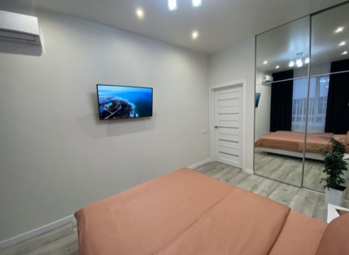 Подобово-погодинно 1к.кв. Корабельний район 700 грн