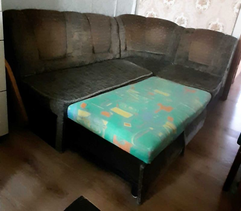 Продам диван. Самовивіз. Знаходиться  у місті Кропивницькому.