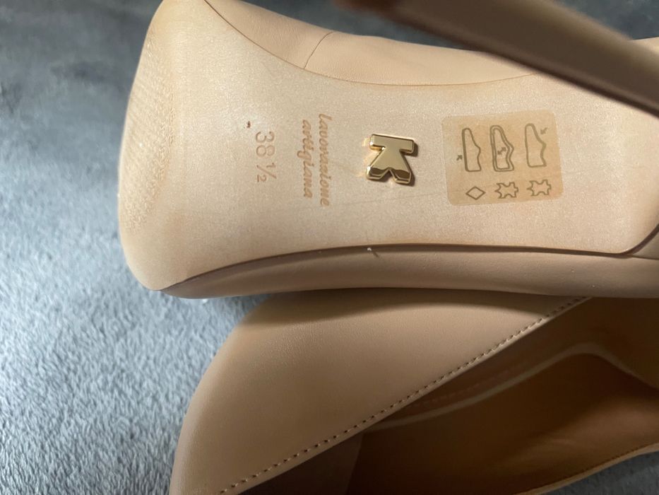 Nowe szpilki kazar rozm 38,5 skóra