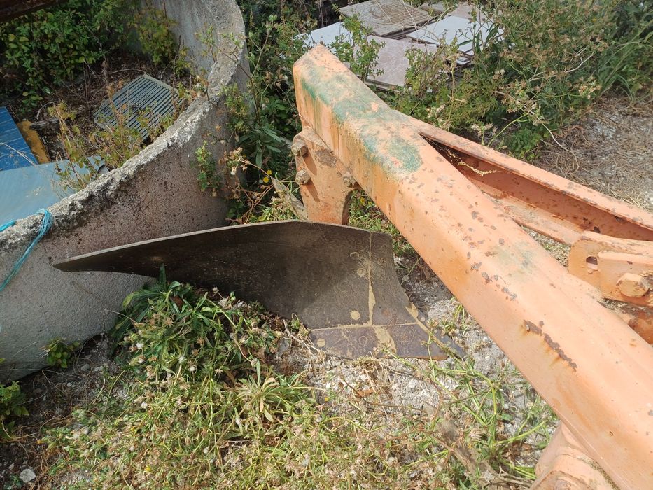 Charrua 13 polegadas galucho de dois ferros.