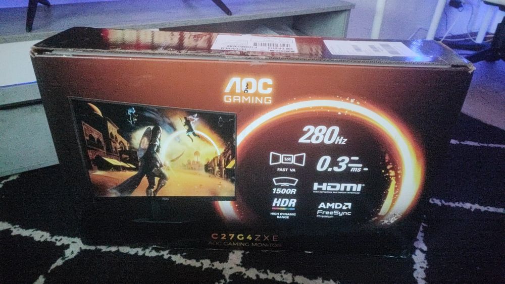 Monitor aoc curvo 280hz , 0.3 ms Novo
