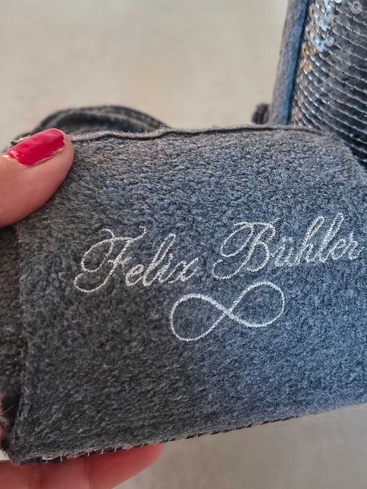 Felix Buhler owijki dla konia z cekinami