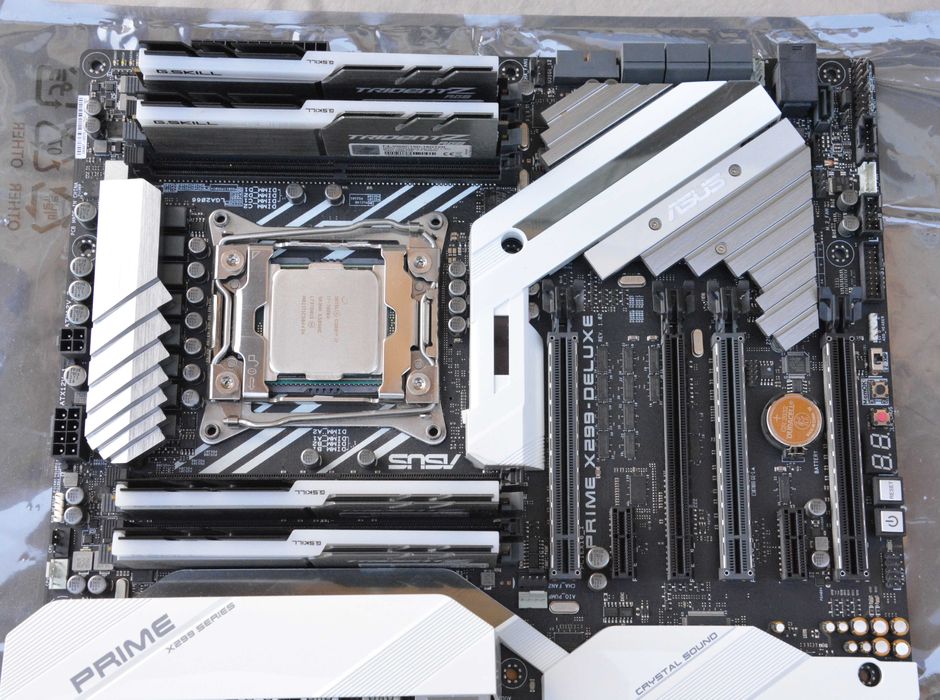 asus prime x299 deluxe  intel core i7 7800x g.skill ddr4- 3000 32GB