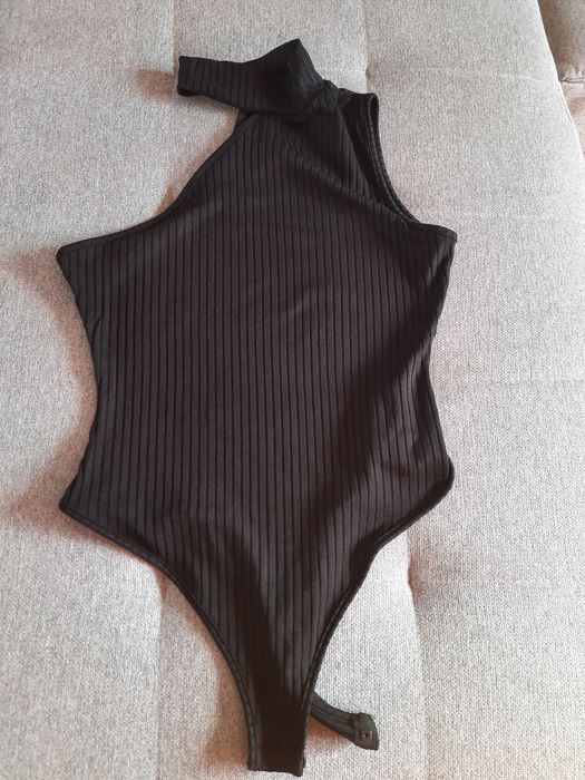 Body PrettyLittleThing M/38 prążkowane