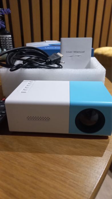 Mini Projector Led Portátil HD 1080P