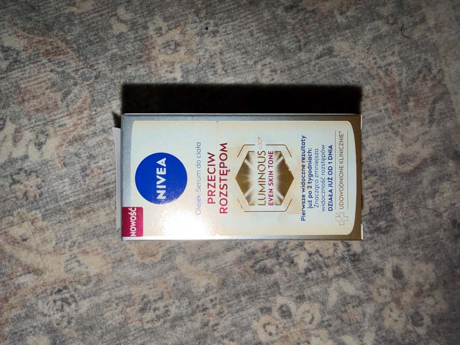 Serum przeciw rozstępom NIVEA (45 sztuk)