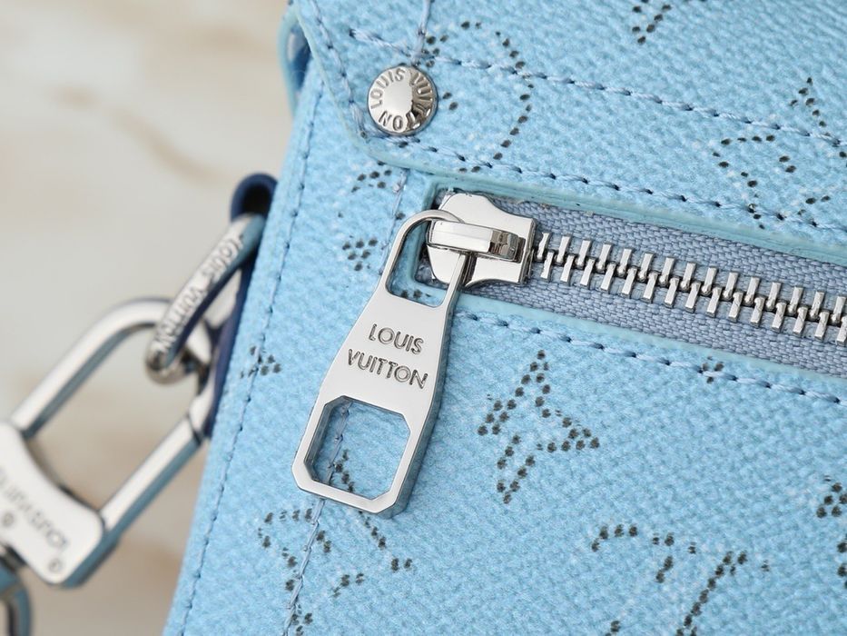 Сумка мужская унисекс Louis Vuitton Soul Trunk голубая на замочке