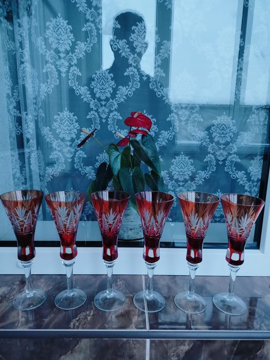 Келихи  кришталеві червоні