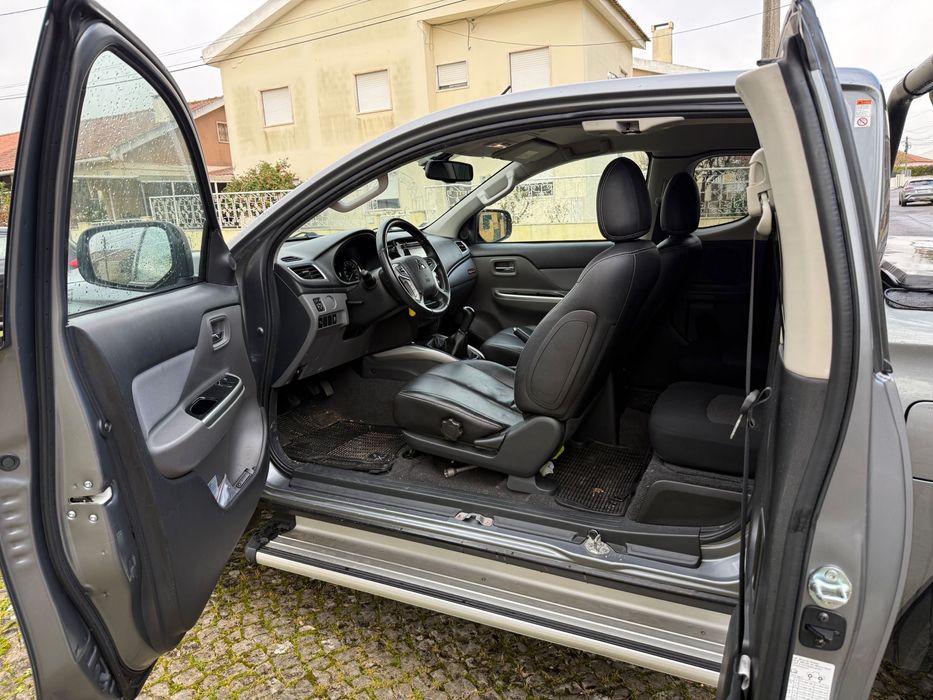 Vendo impecavel sempre de garagem