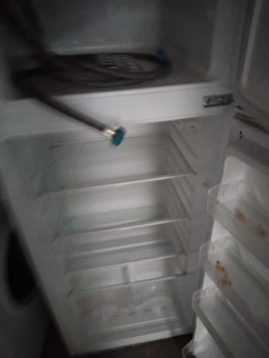 Frigorífico e máquina de lavar roupa 5k