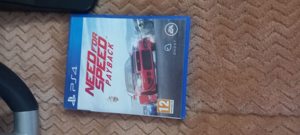 Volante e pedais para ps4 e jogo need for speed