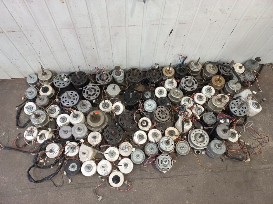 Мотор внутреннего блока кондиционера.