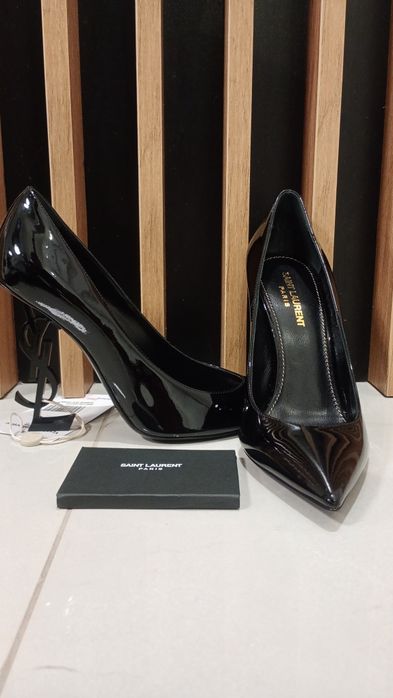 Elegancki szpilki Saint Laurent oryginalne rozmiar 38½ Nowy bez metki