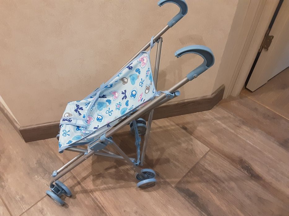 Коляска для кукол