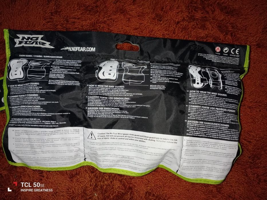 Pack de proteção de skate novo.